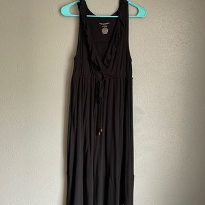 Liz Lange maternity and nursing dress